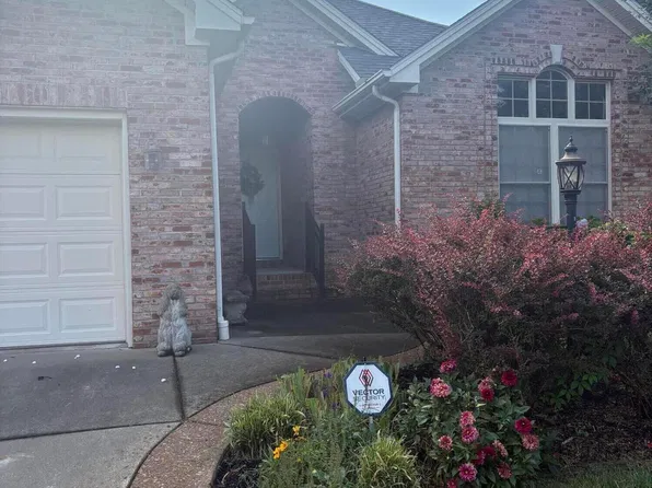 155 Cascade Dr, Paducah, KY 42003