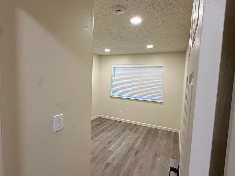 5960 Walerga Rd #4 — Photo 6