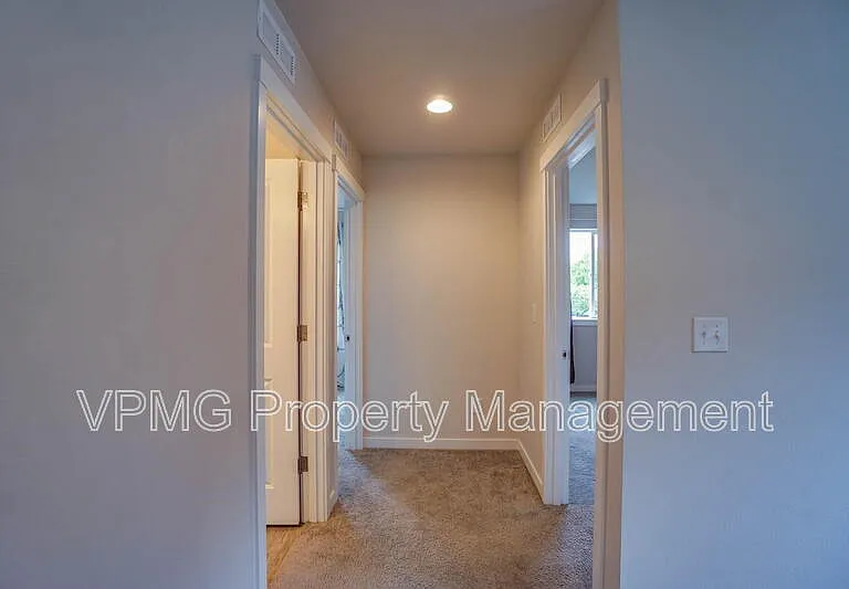 2904 NE 161st Ct — Photo 19