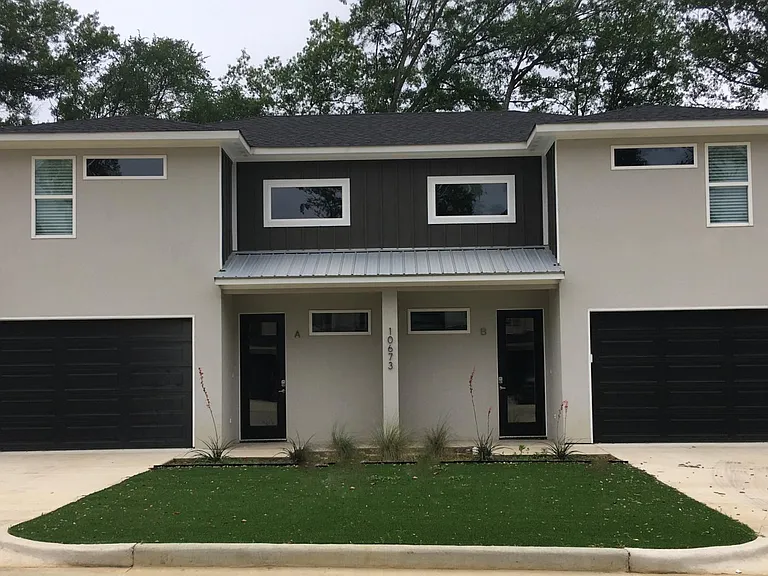 10673 Brothers Ln — Photo 1
