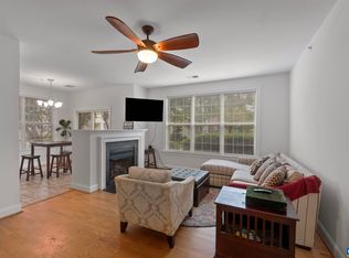 949 Glenwood Station Ln UNIT 103, Charlottesville, VA 22901