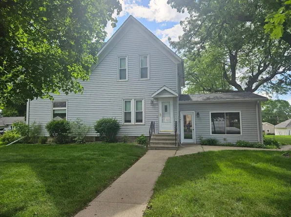 310 2nd Ave, Armstrong, IA 50514