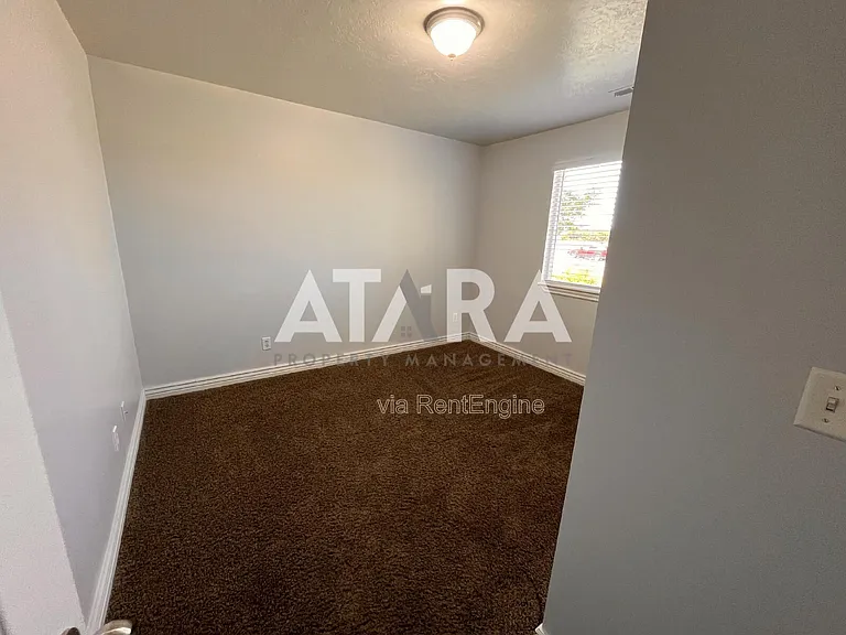 2473 W 5400 S — Photo 15