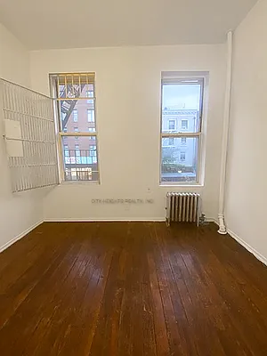 Rented by City Heights Realty | media 11