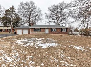 7323 S Rock Hill Rd, Saint Louis, MO 63123