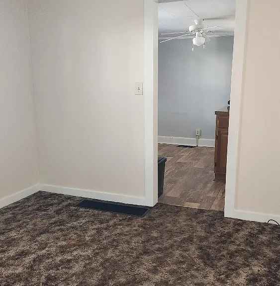 913 Ward St — Photo 14