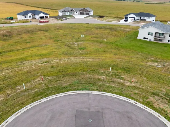 701 W Dianne St, Crooks, SD 57020