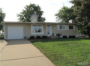 1653 Stardust Dr, Arnold, MO 63010