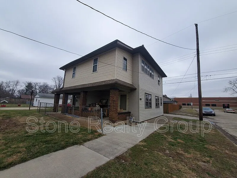 Building Photo - 814 Lincoln St #2