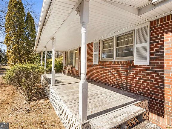 5th image of 9988 Stockmar Rd