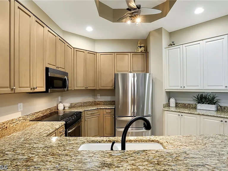 5781 Cape Harbour Dr #1410 — Photo 6