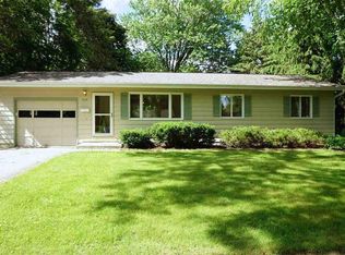 5814 Meadowood Dr, Madison, WI 53711