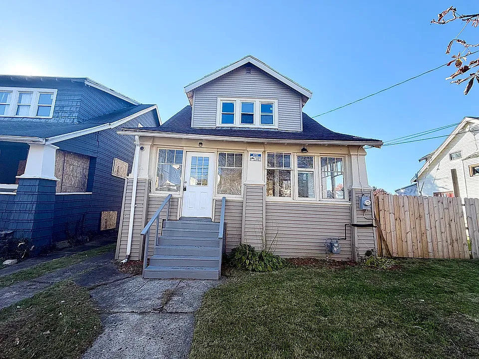 56 Elmer Ave