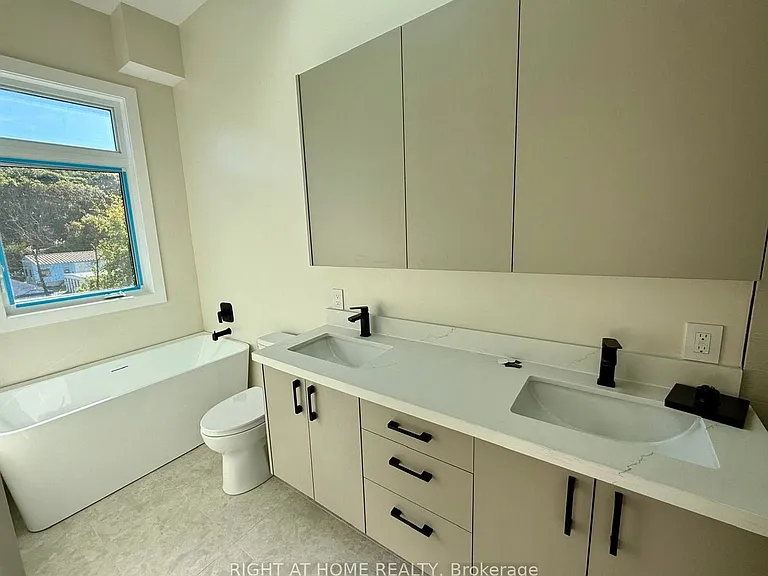 79A River St — Photo 18
