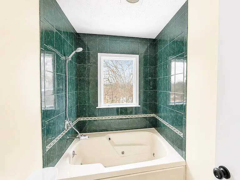 35 Fox Hill Rd #1 — Photo 5