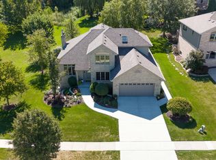 495 Senon Dr, Lemont, IL 60439