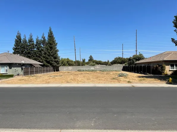 2013 Kendall Ave, Modesto, CA 95355