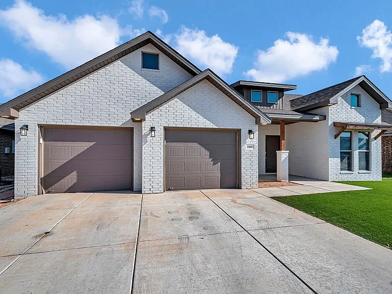 2405 Bastrop Ave — Photo 3