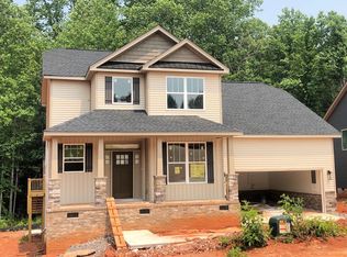 745 Ratchford Ln, Wellford, SC 29385