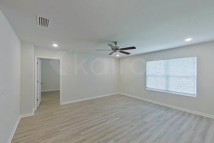 4 bed, 2.0 bath, 1787 sqft, $2,225 — Photo 2