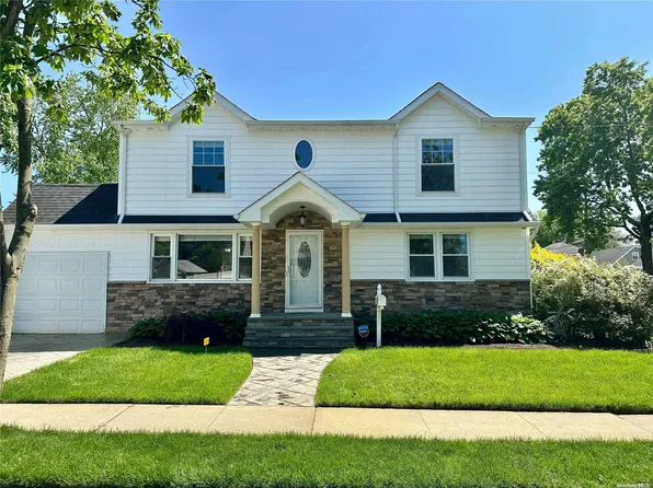 3400 Walters Avenue, Wantagh, NY 11793