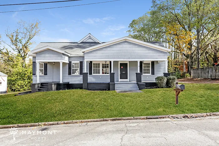 3 bed, 1.0 bath, 1500 sqft, $1,595 — Photo 1