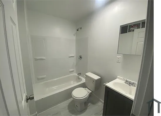 3 bed, 1000 sqft, $1,450 — Photo 4