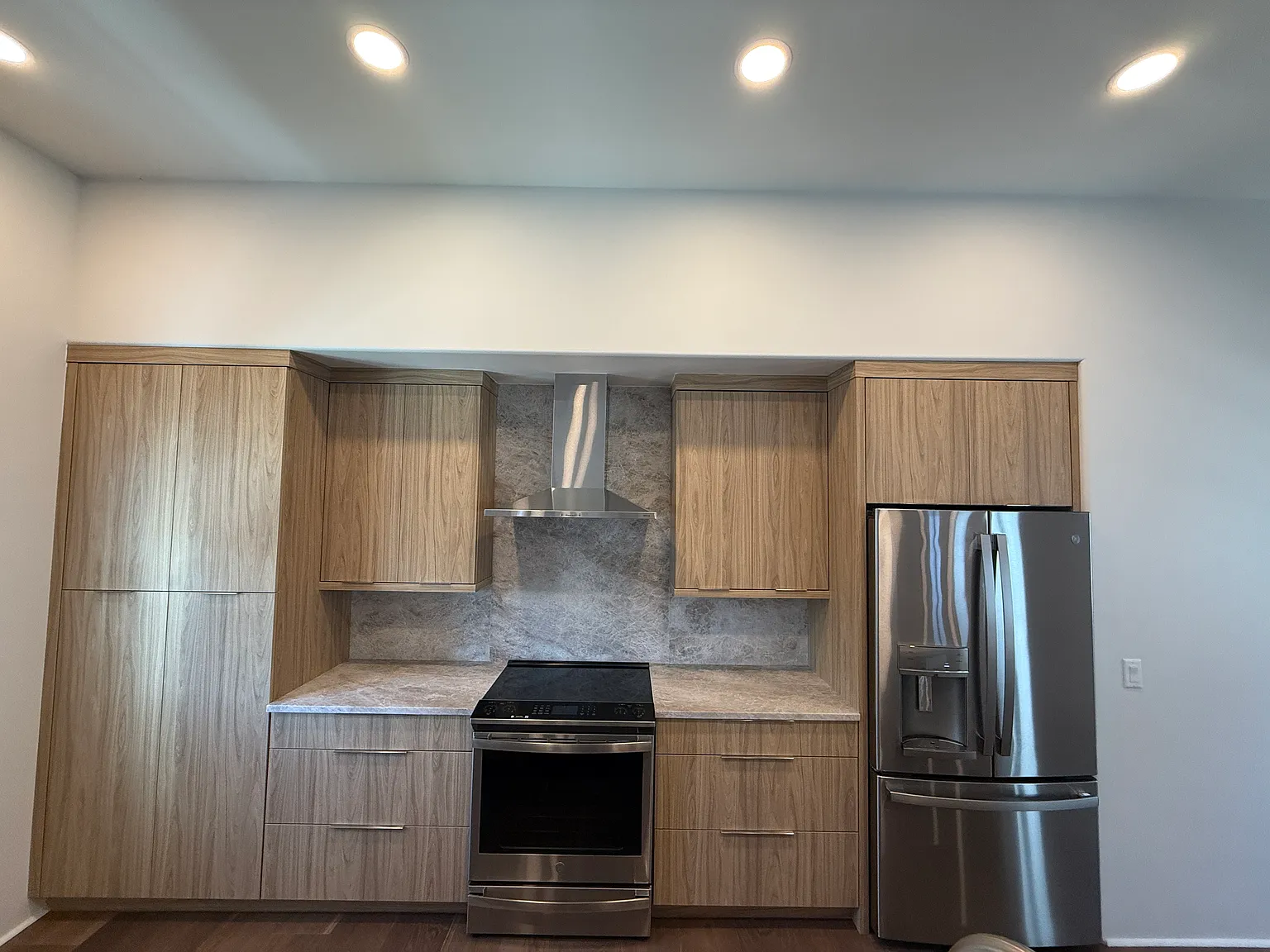 2 bed, 2.5 bath, 1519 sqft, $4,500 — Photo 3