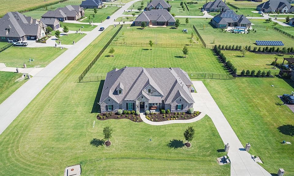 1st image of 1226 Highland Dr