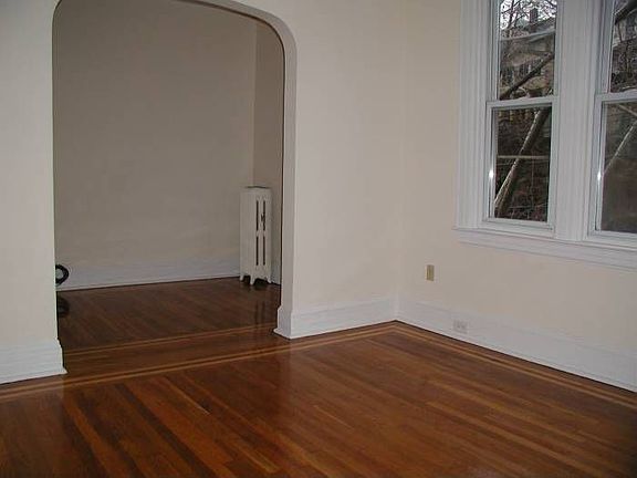 extra rm off living room