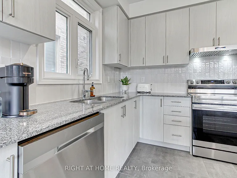 29 Pear Blossom Way — Photo 9