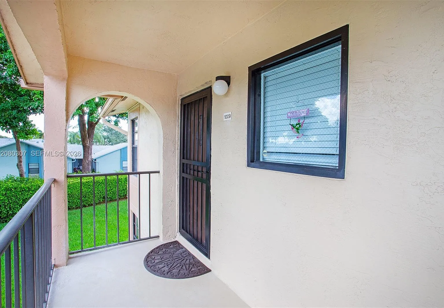 Boca Cove Condo — Photo 1