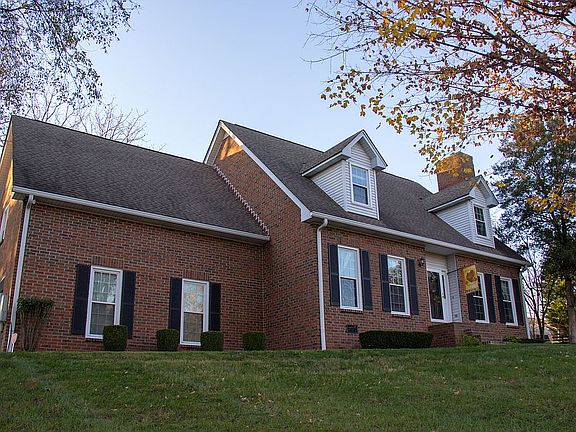 4th image of 4001 Oxford Glen Dr