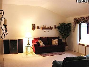 5th image of 25121 Randall Dr