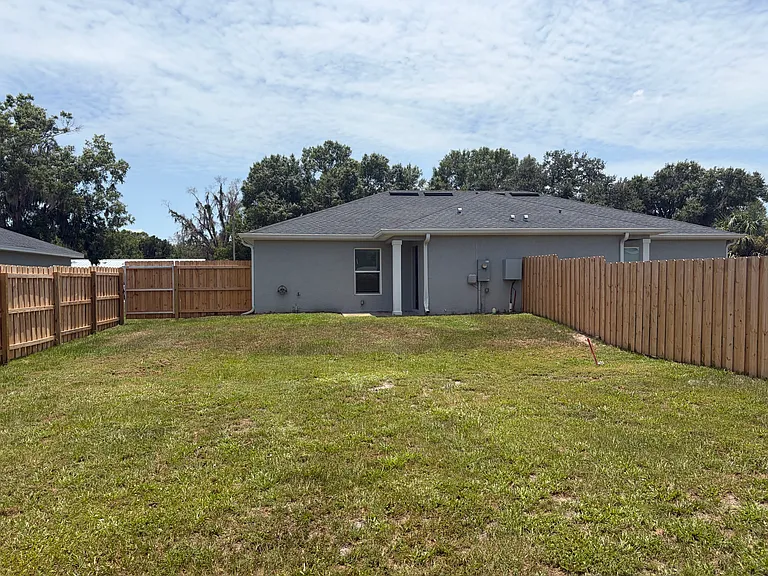 813 Redding St — Photo 13