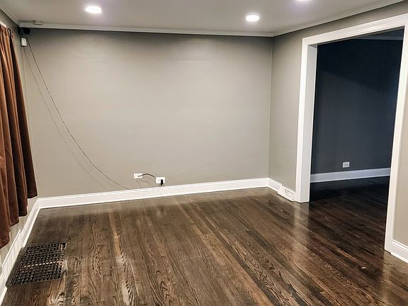 4th image of 3532 S 57th Ct