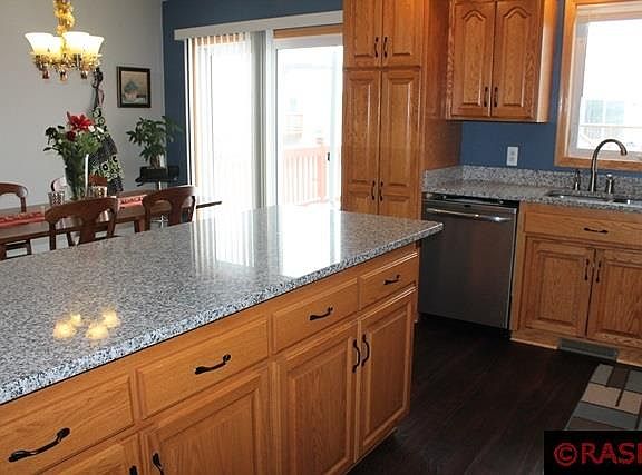 4th image of 609 Saint Andrews Dr