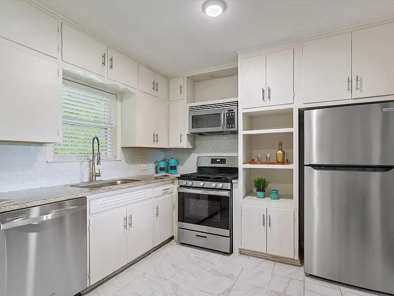 804 Ash St — Photo 4
