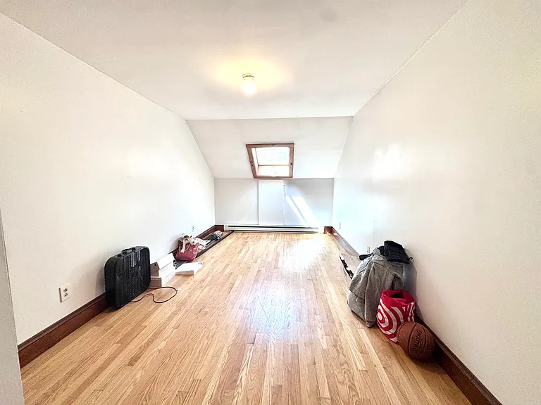 22 Greenough St #2A — Photo 8