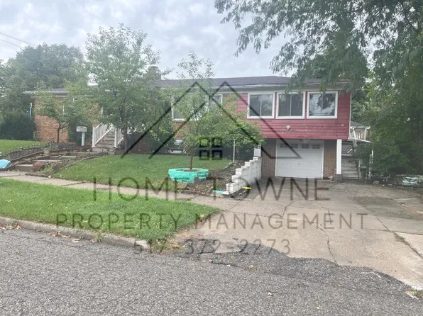 2801 Chatham Rd, Lansing, MI 48910