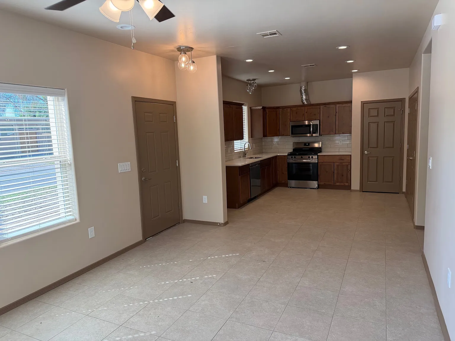 760 Watson Ln — Photo 4