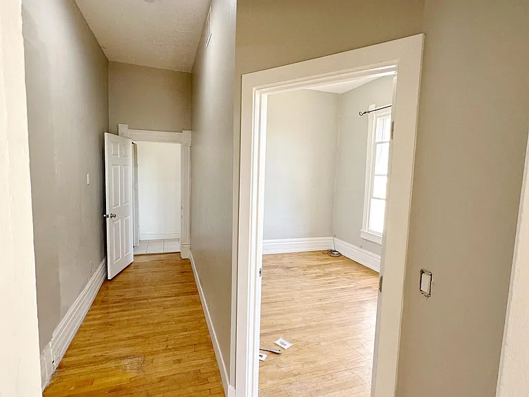 626 N Center St #1 — Photo 8