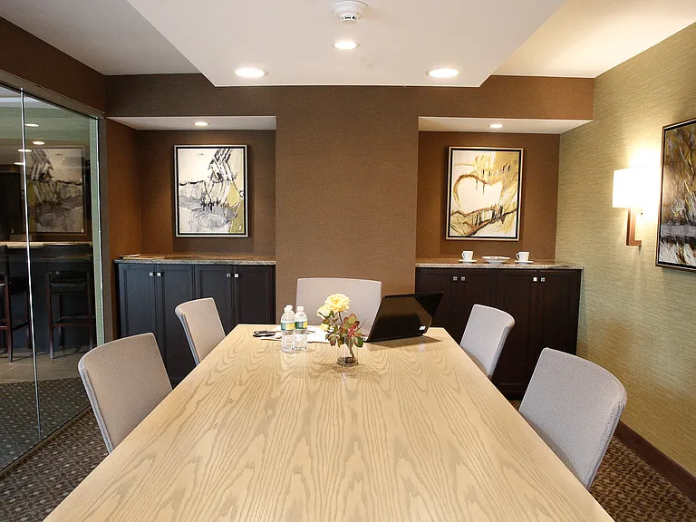 The PIERRE Apartments — Photo 6
