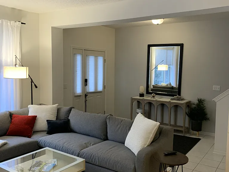 8138 Golden Valley Rd — Photo 15