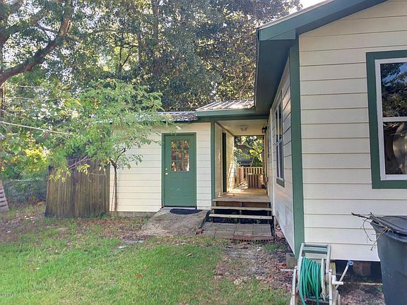 3rd image of 512 Forest Hill Dr