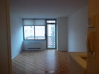 Rented by Classic Marketing- 530 Park1