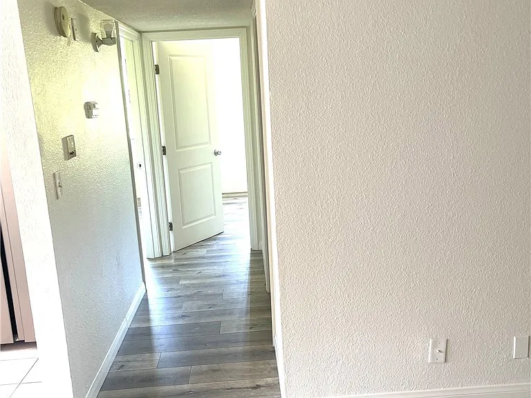 518 Oak St #7 — Photo 11