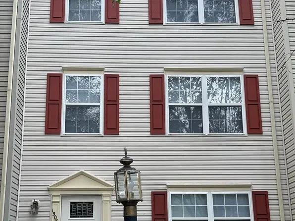 1507 Meadow Dr, Fredericksburg, VA 22405