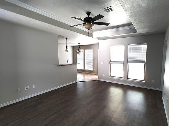 4th image of 6580 Westwood Village Dr