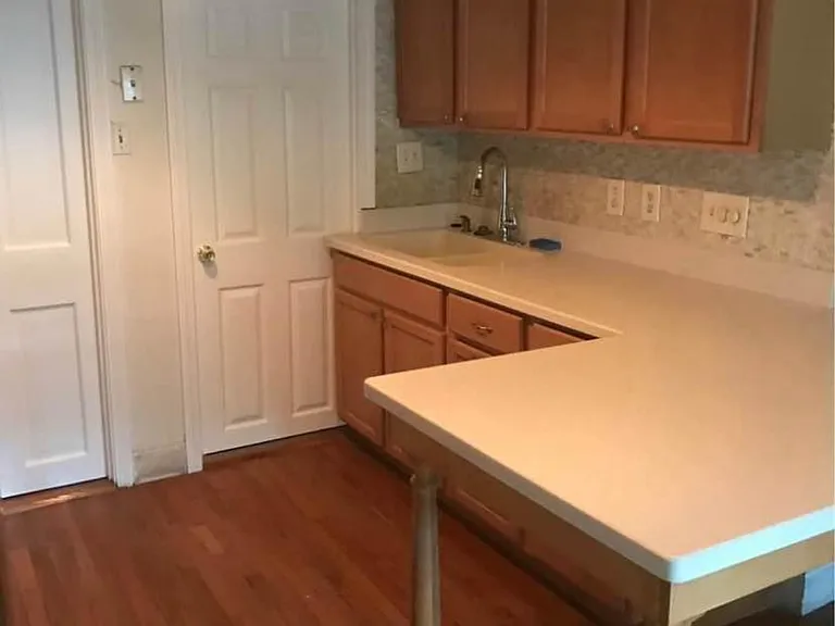 838 Winthrop Ave — Photo 6